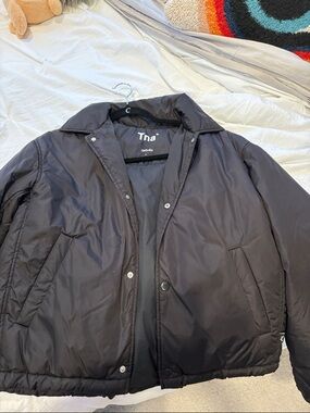 Aritzia TNA Black Puffer Bomber Jacket